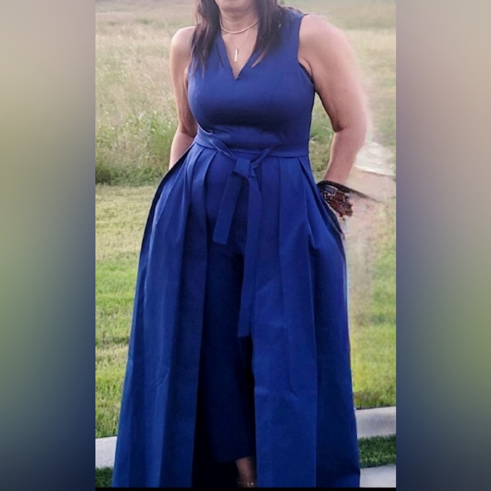 Elegant Kay Unger Blue Sleeveless Walk Thru Jumpsuit